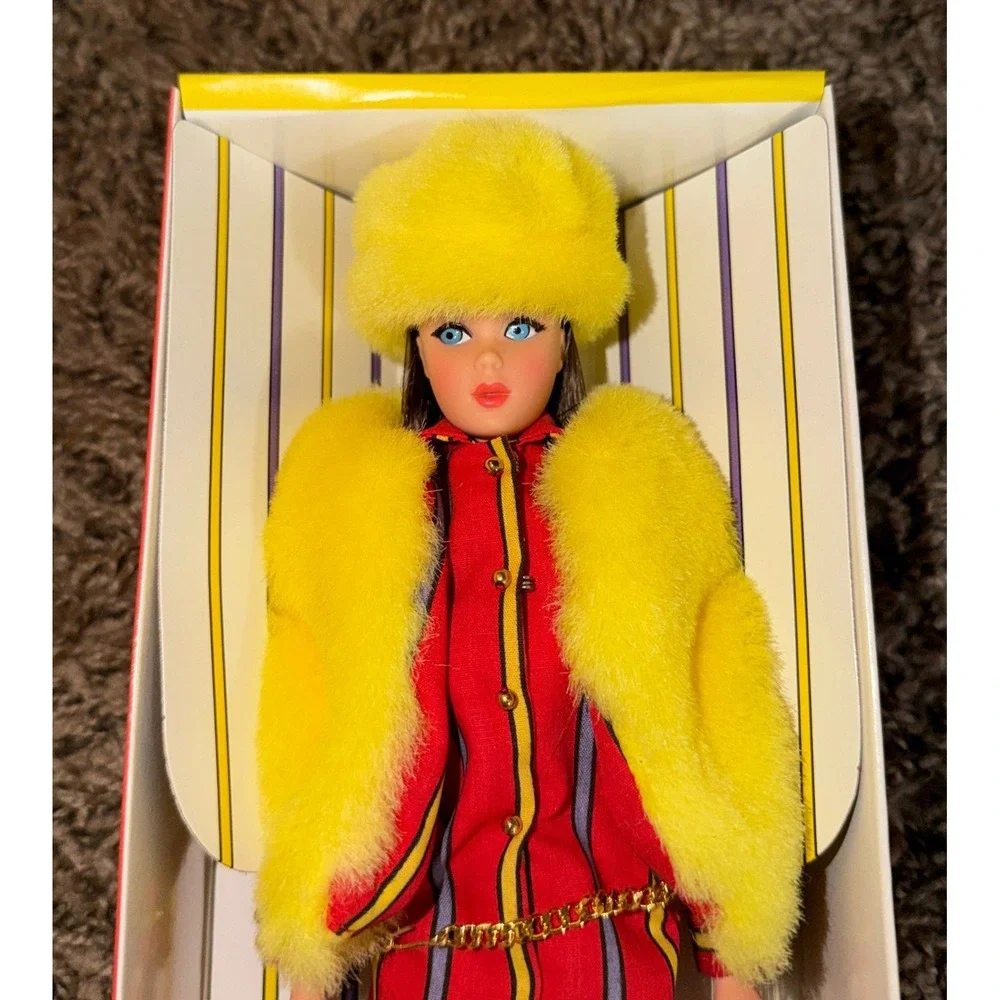 Mattel Twist 'n Turn Barbie Collectors' Request Limited Edition Doll (NWT)